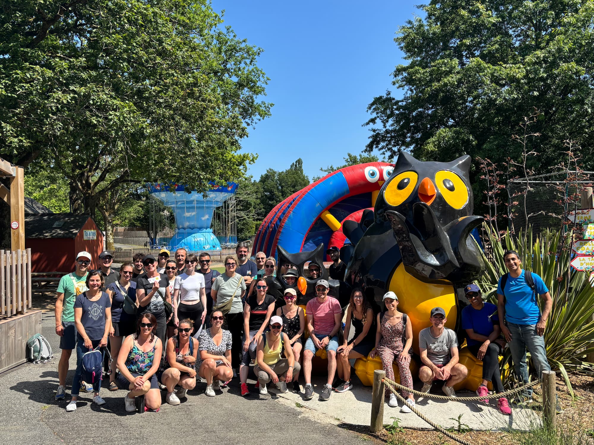 Équipe en team building en extérieur au Parc des Naudières près de Nantes